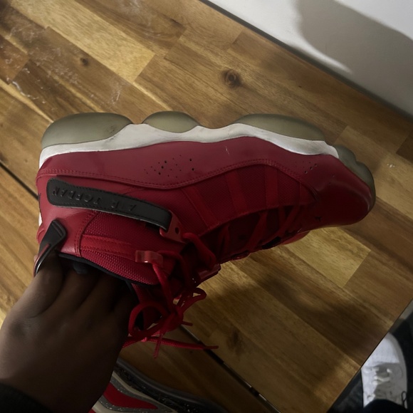 Jordan 6 rings “gym red”(used but in good condition ) - Picture 4 of 4